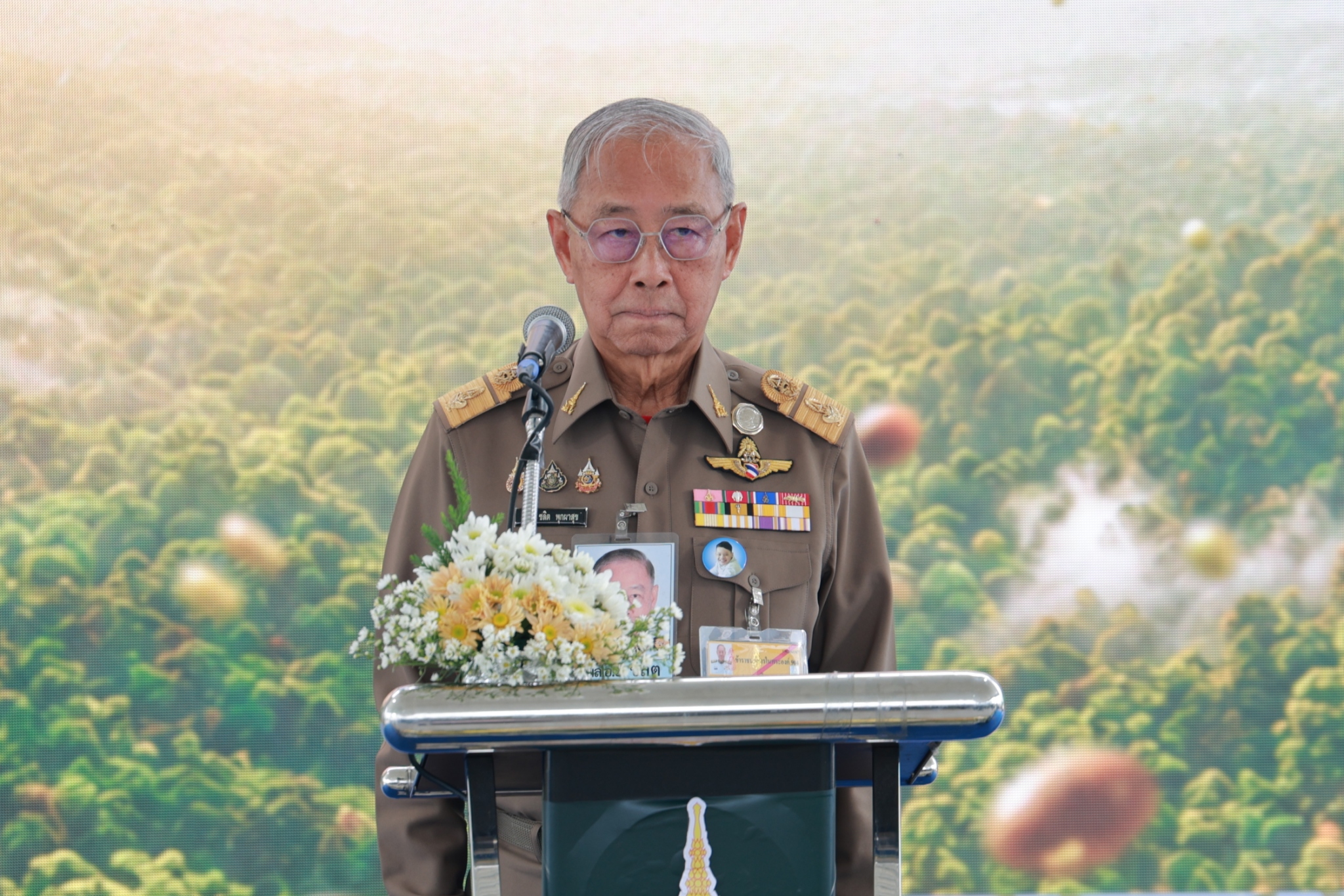 title - ปฏิรูปที่ดินจังหวัดเพชรบุรี พร้อมด้วย เจ้าหน้าที่ ส.ป.ก.เพชรบุรี ร่วมพิธีเปิดโครงการโปรยเมล็ดพันธุ์พืชทางอากาศเฉลิมพระเกียรติพระบาทสมเด็จพระเจ้าอยู่หัว เนื่องในโอกาสพระราชพิธีมหามงคลเฉลิมพระชนมพรรษา 28 กรกฎาคม 2569